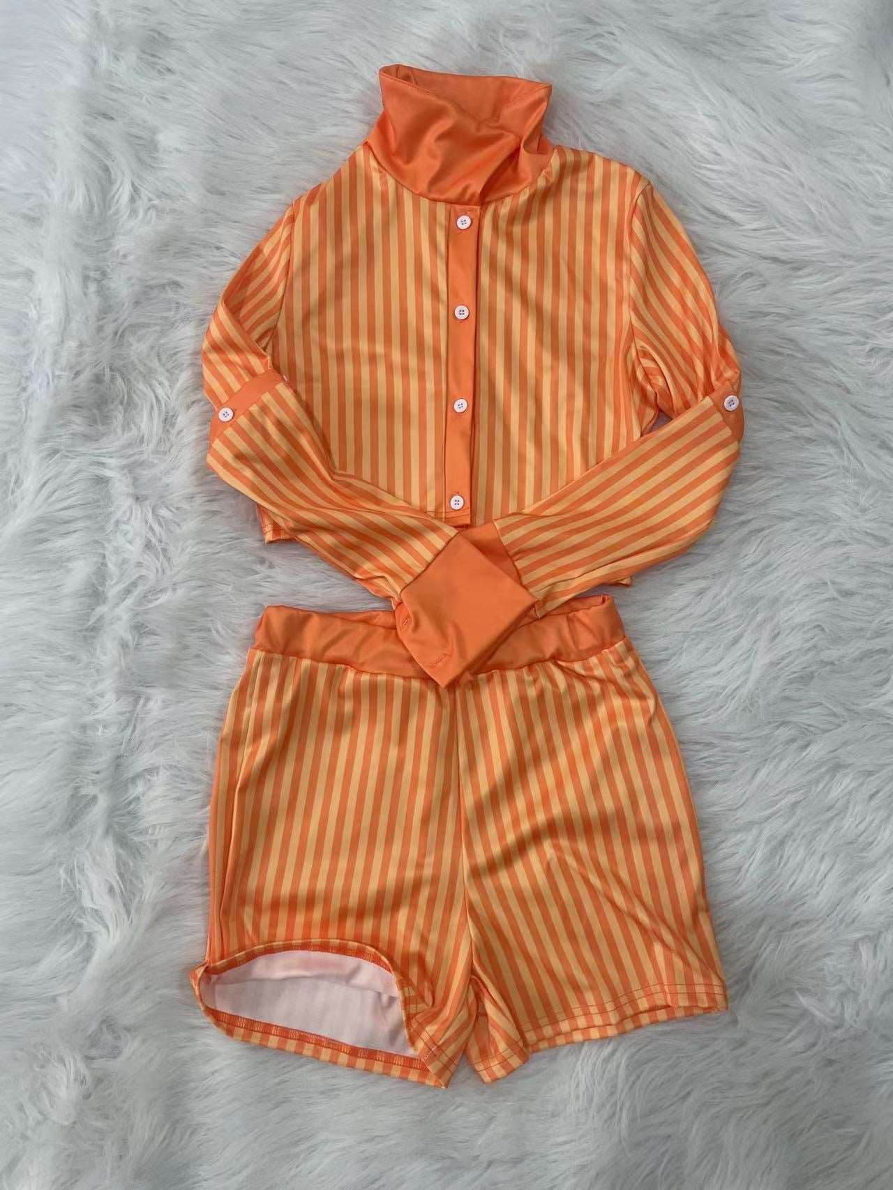 Explorez l'allure chic et décontractée avec notre ensemble deux pièces pour femmes