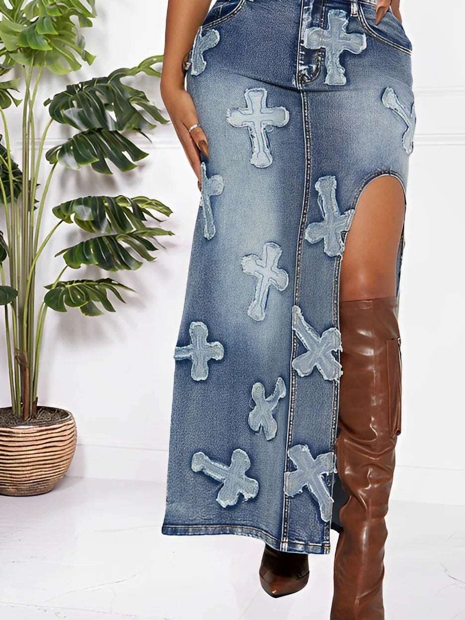 Ensemble jupe deux pièces en denim brodé et délavé, à l'allure sexy et hautement extensible pour femme