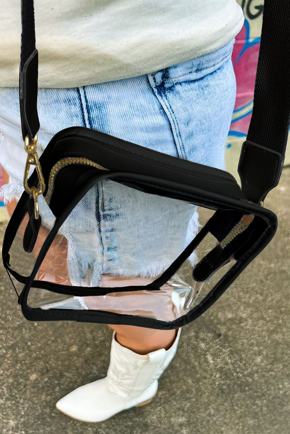 Sac bandoulière noir en PVC transparent avec sangle en cuir