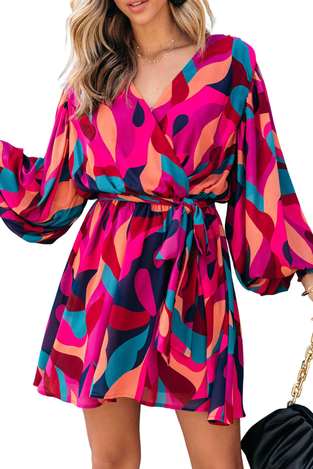 Robe mini rouge feu à imprimé abstrait, ceinturée et à manches bouffantes