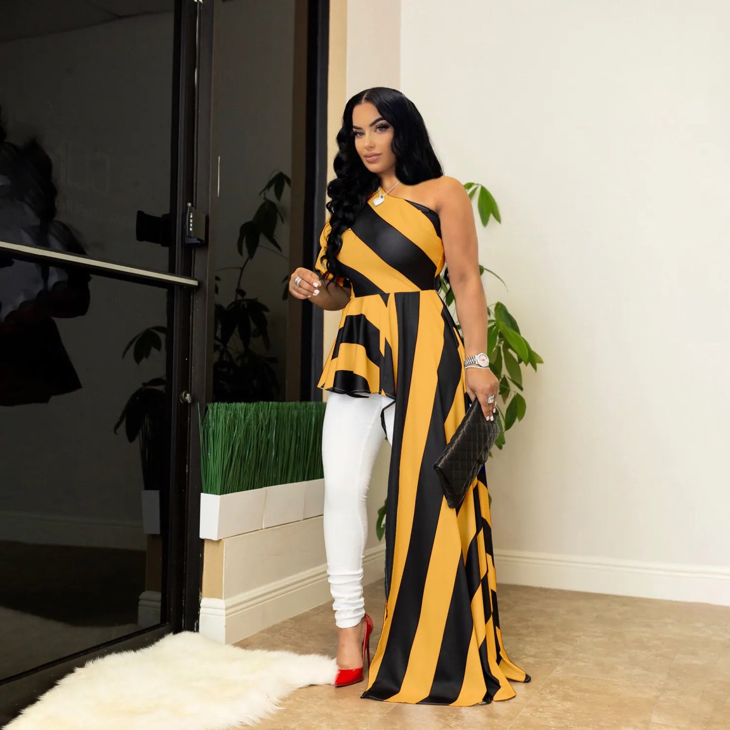 Chic et Tendance : Robe à Rayures Épaules Dénudées pour Femmes