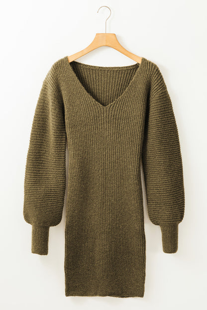 Robe pull moulante à col en V vert