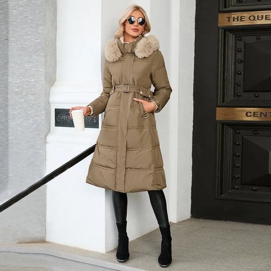 Manteau d'hiver long et ajusté avec col en fourrure et élégant contraste de couleurs pour femmes