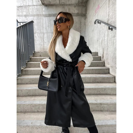 Veste élégante d'automne et d'hiver avec col en fourrure, poches et coupe décontractée en cuir.