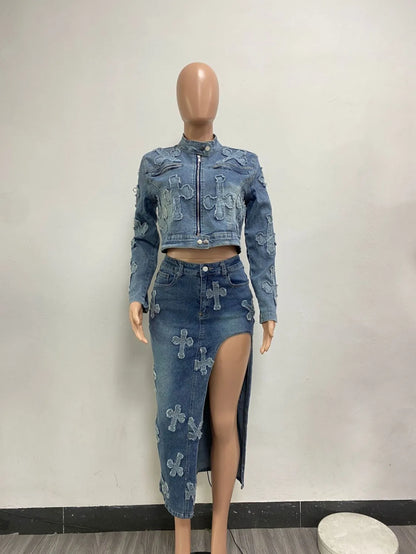 Ensemble jupe deux pièces en denim brodé et délavé, à l'allure sexy et hautement extensible pour femme
